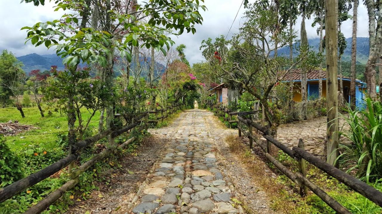 Jardin Es Tuyo Hotel Exterior photo